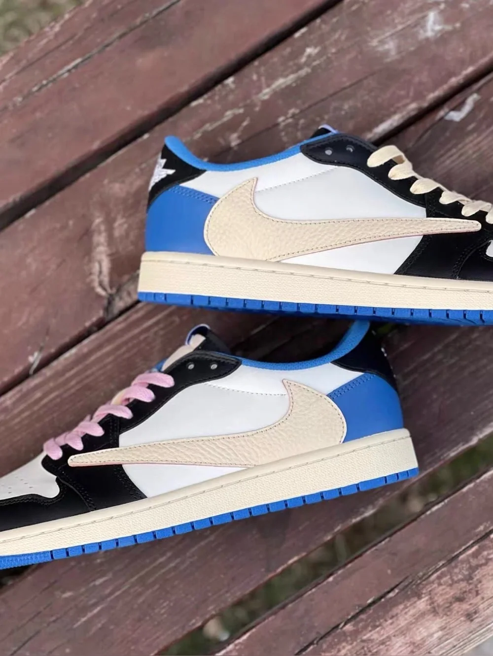 💕💕Fragment Design x Travis scott x Air Jordan 1 Retro Low